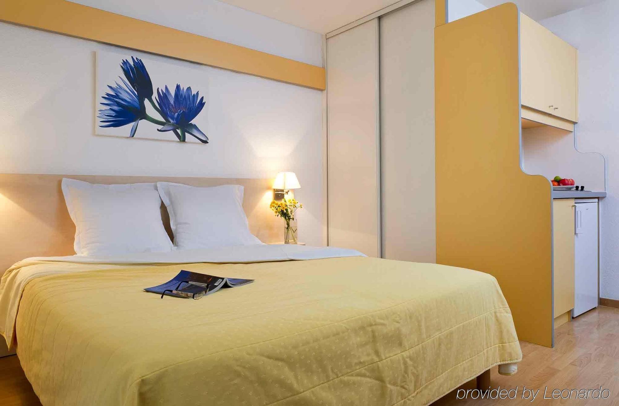 Aparthotel Adagio Access Rennes Centre Exterior photo